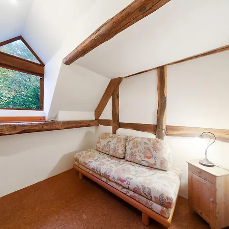 Spacious With Garden *