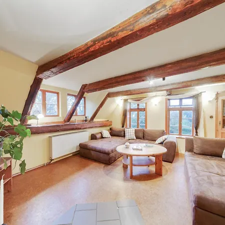 別荘 Spacious With Garden Langlingen
