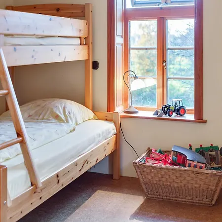 Spacious With Garden * Langlingen