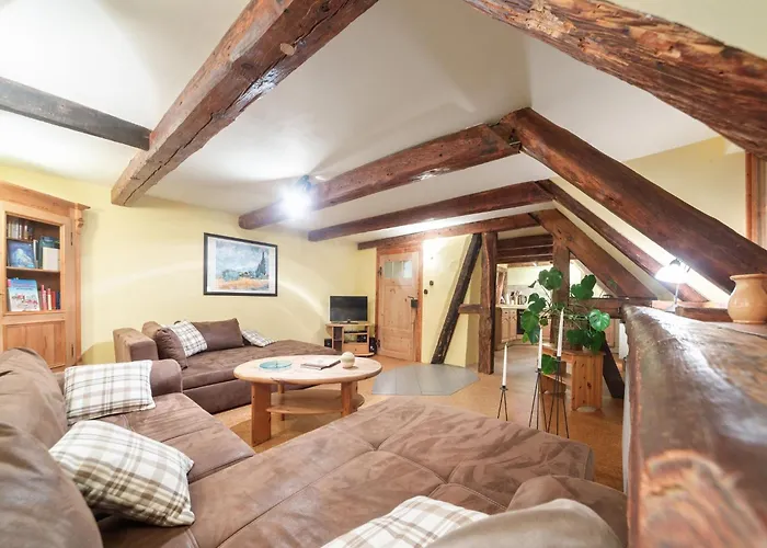 Spacious With Garden Hébergement de vacances Langlingen